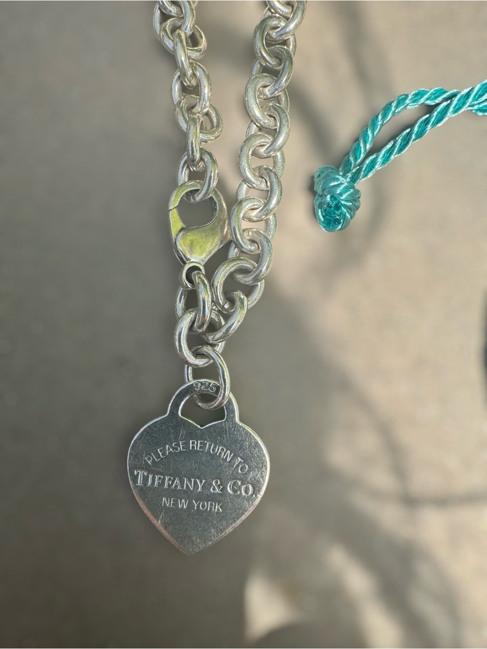 Tiffany & Co. iconic Return to Tiffany® Heart Tag Bracelet 925 Sterling, 8" - Picture 7 of 12